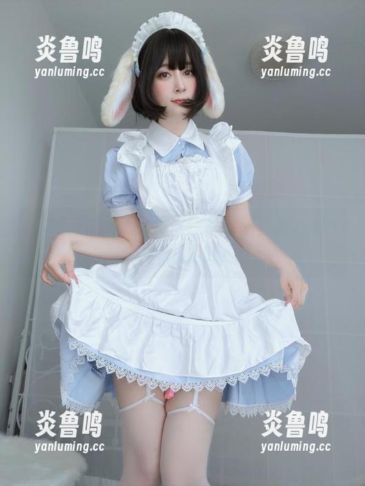 注意！白银81比基尼作品更新，反正是个花样百出的风头！