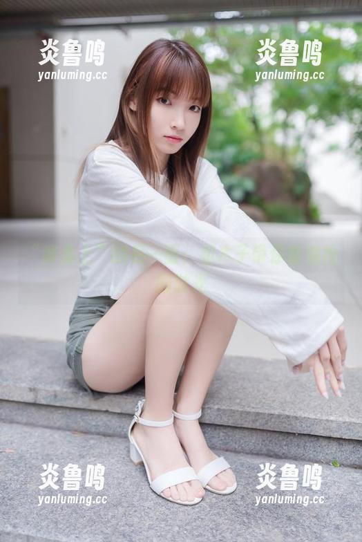 “课桌上”的另一面：祖木子带你重温校园时光