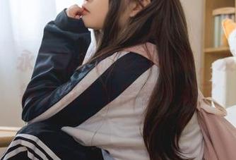 进入神沢永莉的长腿写真合集，发现自家镜子似乎也需要升级了