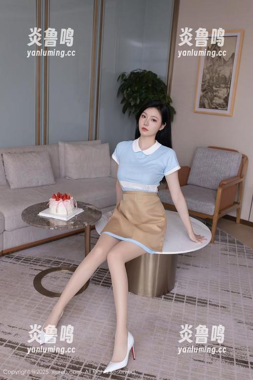 秀人网 - 一张免费美图搞定牛仔裤搭配，Elise谭晓彤你太会了。
