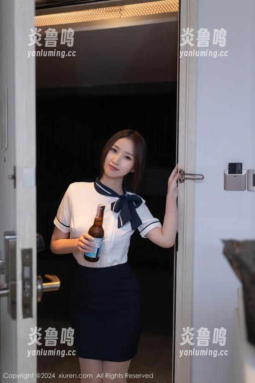 秀人网 - 分享七米baby白丝图包：这种美，包括它的劣根性吗？