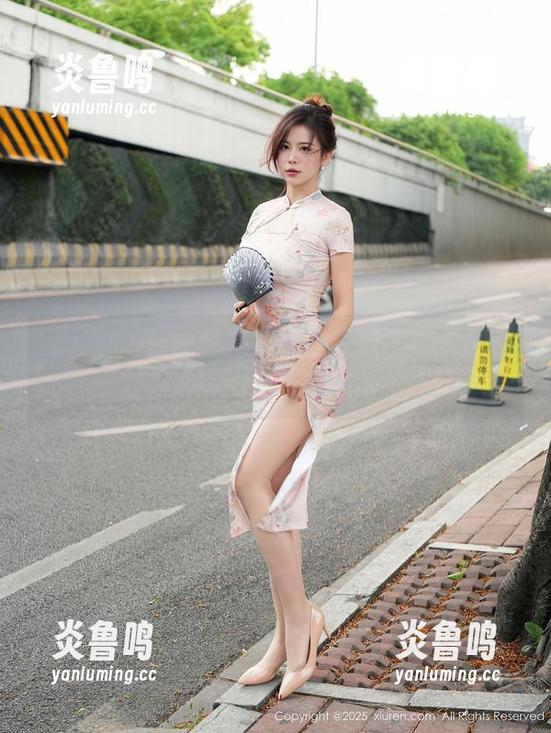 秀人网 - 短裤与周慕汐的网盘，都是让我手滑多点开几次的理由