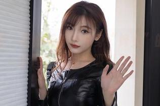 秀人网 – 看奶芙乔乔化身“修女”的高清套图，瞬间被吸引目光