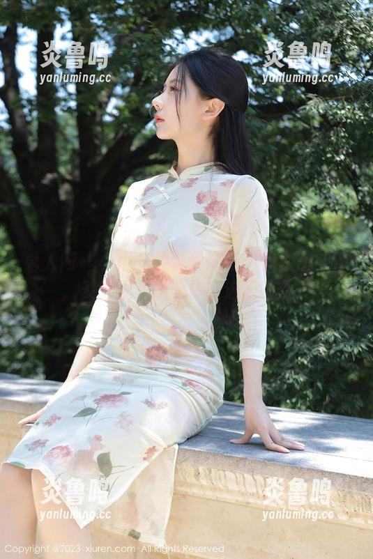 秀人网 - 小爪几的蕾丝图集：我就想知道，多少人和我一样在这里瞎想？