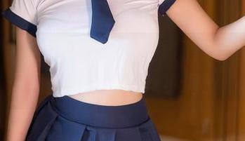 秀人网 – 这是浴缸里的陈雅漫VICKY，高清图片里藏着一丝小调皮。
