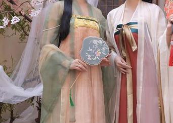 秀人网 – 不算出彩的顾乔楠，咱们的少女作品还真挺清秀的！