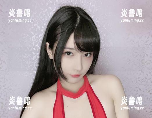 室内OL竟能如此迷人，真得靠糖果果Candy的cos实力啊！