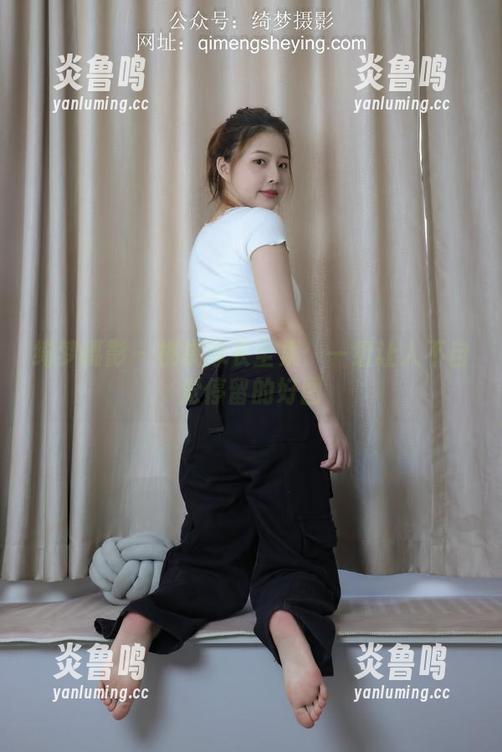 绮梦摄影 - 桃桃泳衣全集：一组让人不自觉停留的好图