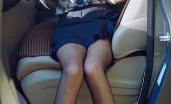 花漾show – 连衣裙的每一次轻摆，都是Emily顾奈奈酱全集里的小确幸。