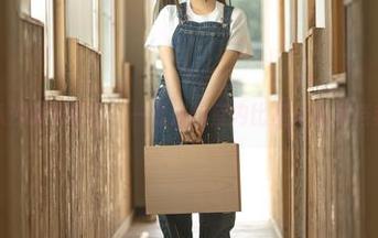 从沙滩到客厅——蠢沫沫室内比基尼私房档案