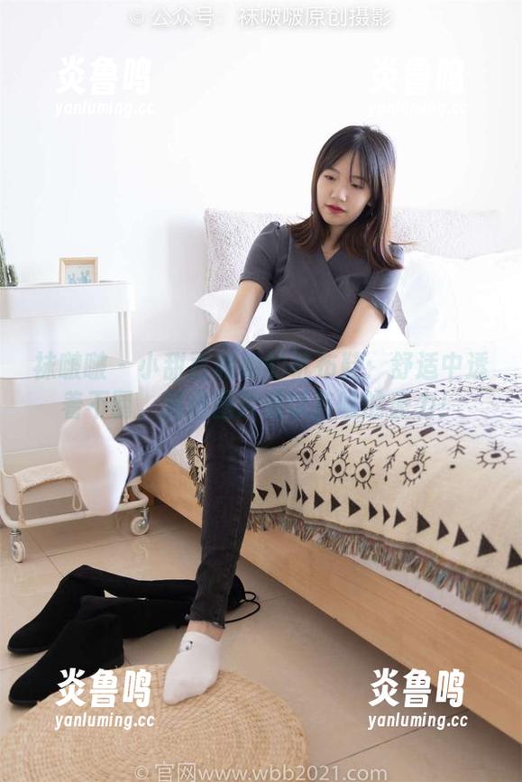 袜啵啵 - 小甜豆和她的帆布鞋：舒适中透着不羁，精选图片难以言喻的魔力！