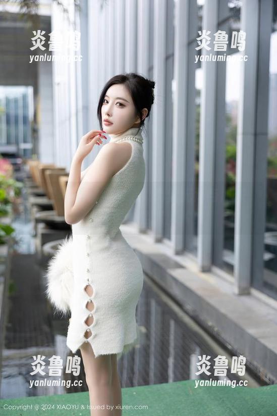 语画界 - 程程程的腿，肉丝光泽与肌肤，你一定得看全套图片！