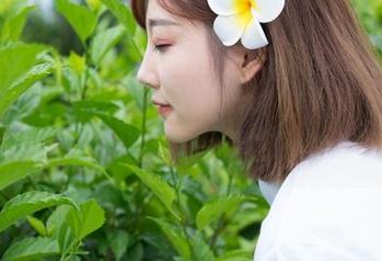 魅妍社 – 看！娜露Selena的写真更新了，肉丝，看得人脑海里冒出不少小剧场。