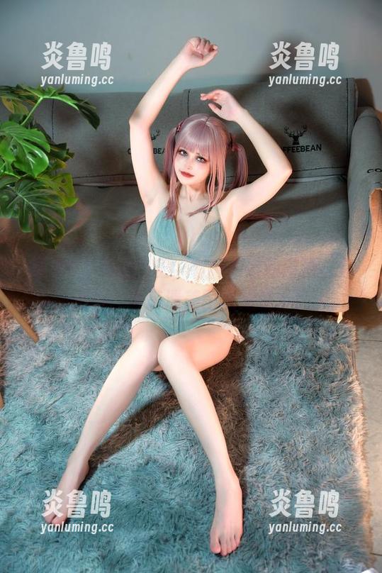 鹿八岁baby女王，有种莫名的高冷，你不信？看高清美图就知道了！