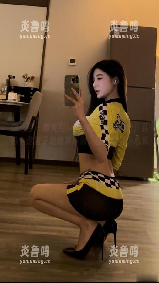 微密圈 - 黎允熙baby的灰色后妈裙，私拍中这裙子裹得真不赖，图包藏着小心机！